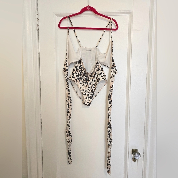 Aerie | Leopard Wrap One Piece Swimsuit | Size XS Long - Picture 7 of 15
